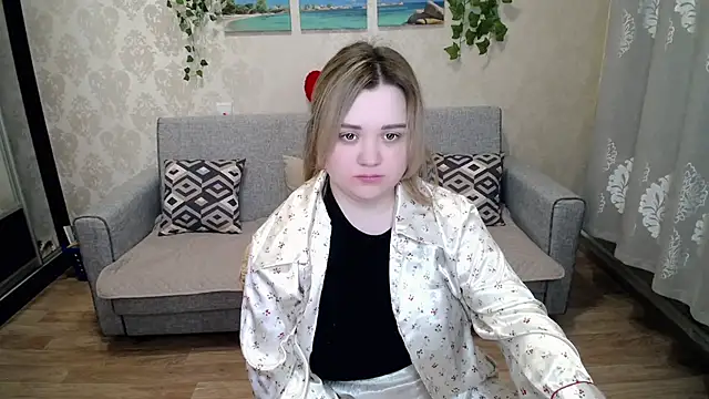 Snapshot of Finna_39 chatting on March 2025 11:27:01 PM Finna 39 online show from March 2025 11:27:01 PM