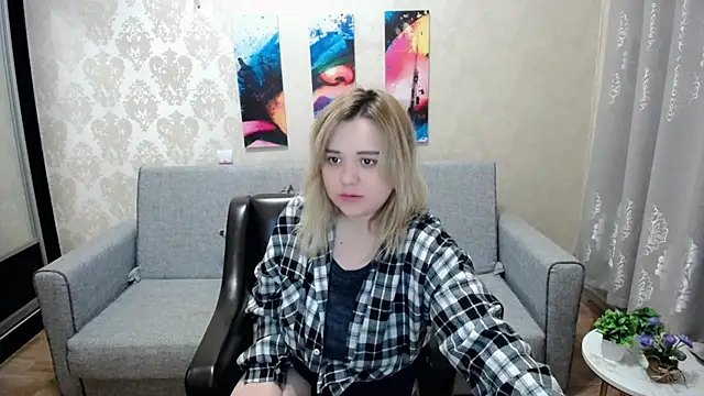 Snapshot of Finna_39 chatting on September 2025 07:57:01 PM Finna 39 online show from September 2025 07:57:01 PM