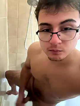 danyh2023 online show from December 2025 05:09:02 PM