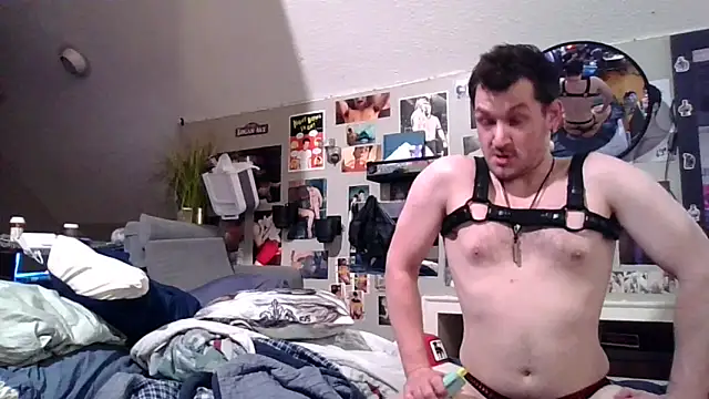 Sk00byJaXxX212 online show from December 2025 05:47:01 AM