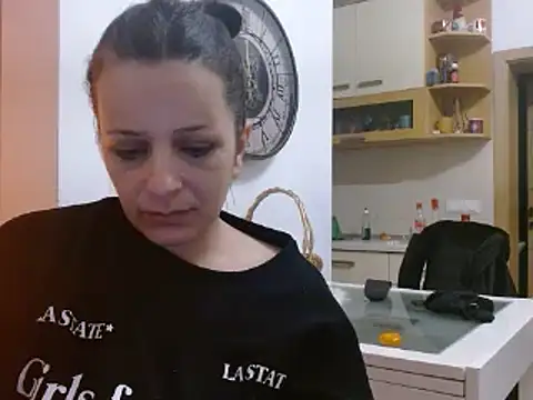 Snapshot of super_girl_1985 chatting on February 2025 10:58:01 PM super girl 1985 online show from February 2025 10:58:01 PM