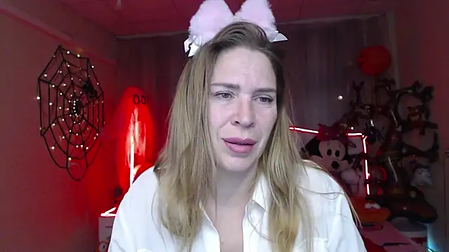 TessaDaybreak online show from October 2025 08:05:02 AM