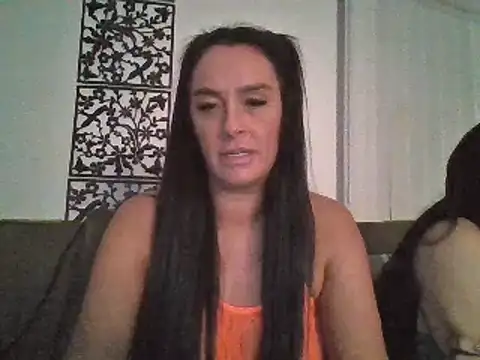 Layla Gilf Mae online show from February 2025 11:22:01 PM