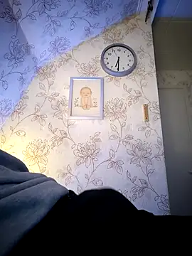 Teemu online show from November 2025 04:30:02 PM