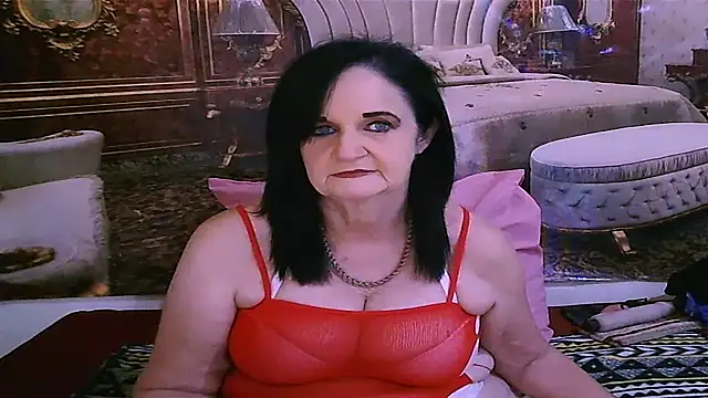 Snapshot of LuciousGrace chatting on June 2026 05:30:02 AM LuciousGrace online show from June 2026 05:30:02 AM