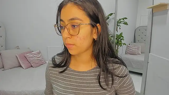 lucelly 15 online show from February 2026 11:44:01 AM