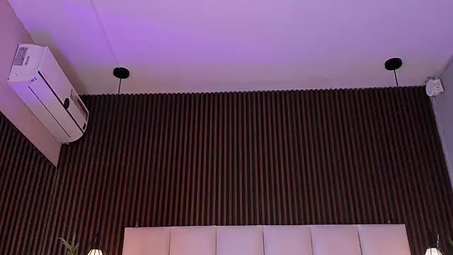 MelanieHillss online show from April 2026 04:06:02 AM