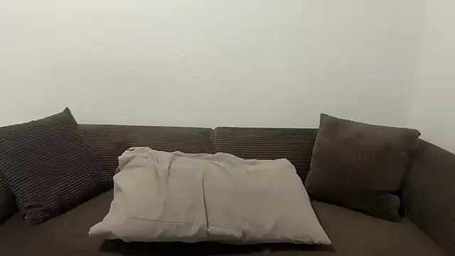 Snapshot of greekmythics chatting on April 2026 11:21:01 AM greekmythics online show from April 2026 11:21:01 AM