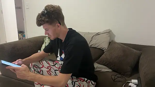 Snapshot of greekmythics chatting on April 2026 11:27:02 PM greekmythics online show from April 2026 11:27:02 PM