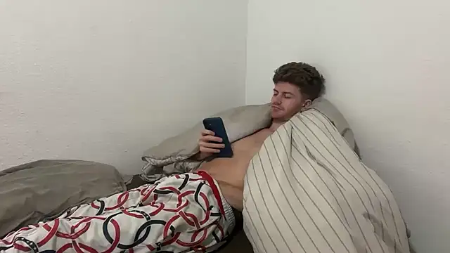 Snapshot of greekmythics chatting on April 2026 06:19:01 AM greekmythics online show from April 2026 06:19:01 AM