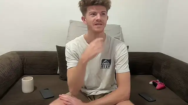 Snapshot of greekmythics chatting on April 2026 09:59:01 AM greekmythics online show from April 2026 09:59:01 AM