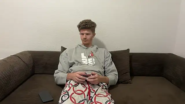 Snapshot of greekmythics chatting on April 2026 11:17:01 AM greekmythics online show from April 2026 11:17:01 AM