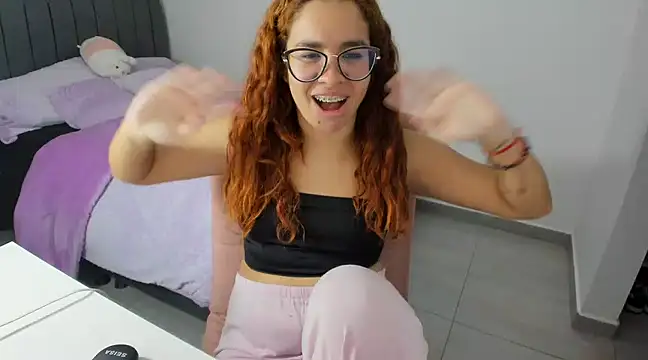 Greciaruiz  online show from March 2025 11:46:01 PM