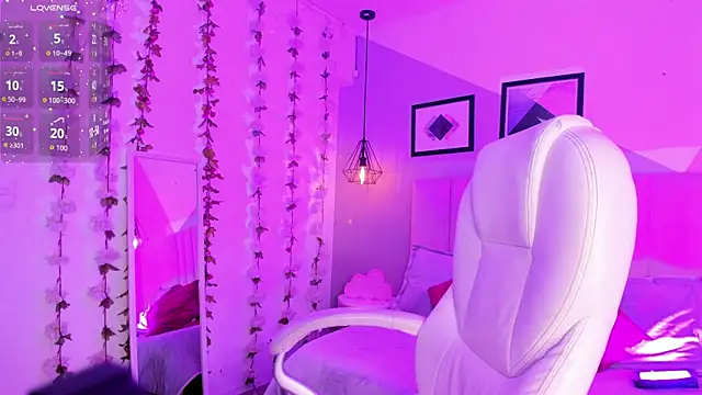 Bella walker  online show from November 2025 08:07:01 PM