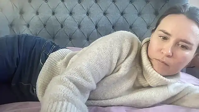 eatmypie69 online show from January 2026 11:49:01 AM