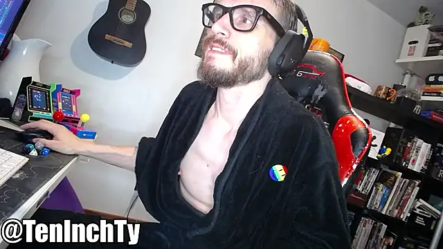 Snapshot of teninchty chatting on March 2026 04:34:01 PM teninchty online show from March 2026 04:34:01 PM