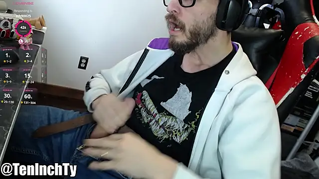 Snapshot of teninchty chatting on April 2026 04:18:01 PM teninchty online show from April 2026 04:18:01 PM