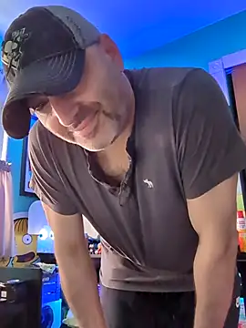 Novabear6996 online show from February 2026 08:17:02 PM