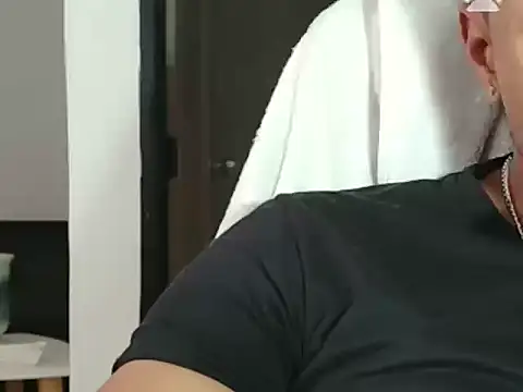 Snapshot of juniorguty chatting on February 2025 07:16:02 PM juniorguty online show from February 2025 07:16:02 PM