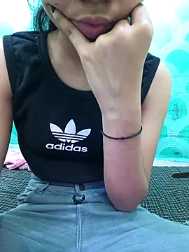 Snapshot of Aaradhna-hoy chatting on March 2025 04:16:02 AM Aaradhna-hoy online show from March 2025 04:16:02 AM