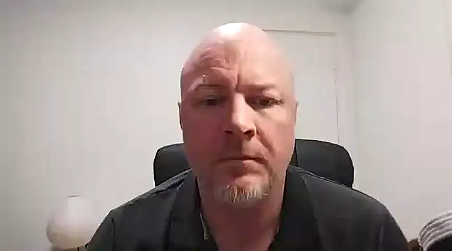 Snapshot of Lucifer29cm chatting on March 2025 02:45:01 AM Lucifer29cm online show from March 2025 02:45:01 AM