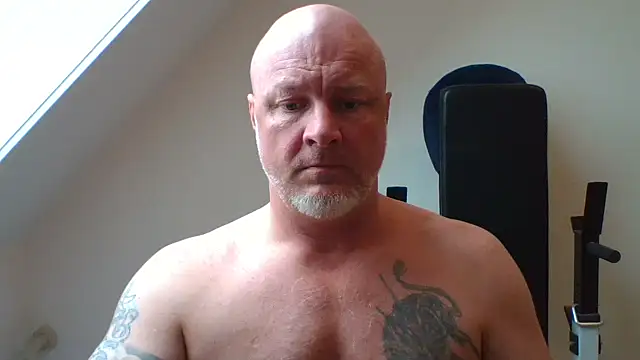 Snapshot of Lucifer29cm chatting on November 2025 08:36:02 AM Lucifer29cm online show from November 2025 08:36:02 AM