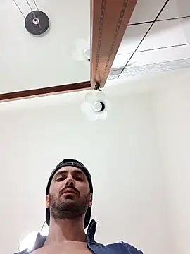 Renezel online show from February 2025 07:58:02 PM