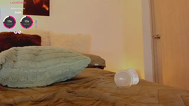 Skay Hot online show from March 2026 12:14:01 AM