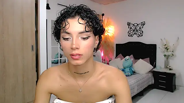 nilam valker online show from February 2025 12:30:02 AM