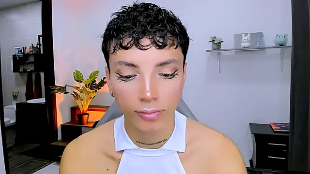 nilam valker online show from October 2025 09:59:01 PM