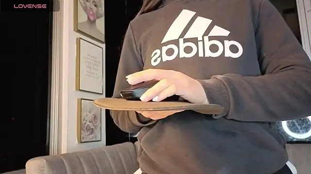 Ivanna West online show from February 2026 10:03:02 AM