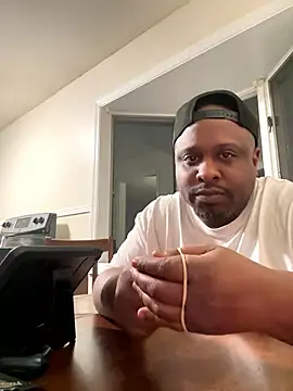 BlueNightsUncle online show from January 2026 06:18:01 AM