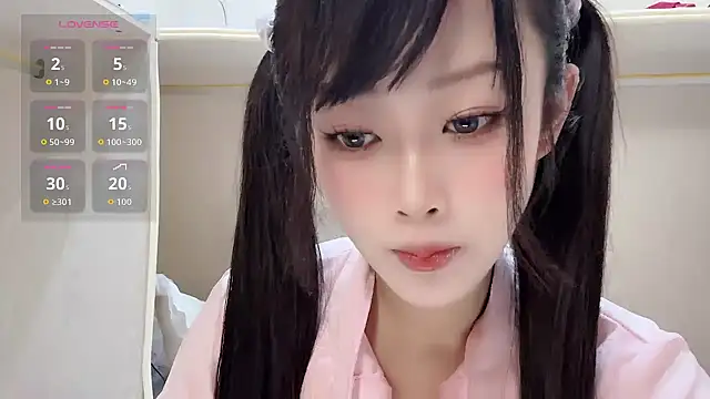 yueyue2003 online show from May 2026 12:34:02 PM