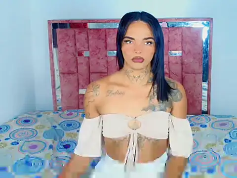 cherry crushx online show from November 2025 04:01:02 AM