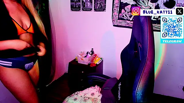 Snapshot of blue_katt chatting on July 2026 11:18:02 PM blue katt online show from July 2026 11:18:02 PM