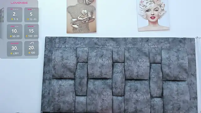 Chloe diamondss online show from March 2025 03:50:01 AM