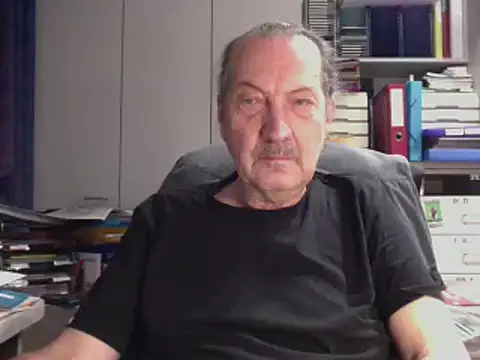 HMStraps01 online show from January 2025 05:26:02 PM