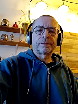 Snapshot of Xavspank2 chatting on February 2026 10:14:02 AM Xavspank2 online show from February 2026 10:14:02 AM