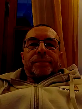 Snapshot of Xavspank2 chatting on February 2026 05:38:01 PM Xavspank2 online show from February 2026 05:38:01 PM