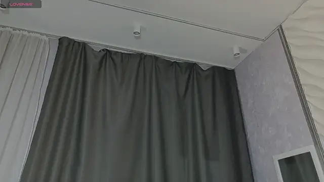 Snapshot of Dizer_clopy chatting on May 2026 08:17:01 PM Dizer clopy online show from May 2026 08:17:01 PM