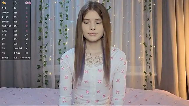 CarolinePepper online show from April 2026 01:56:02 PM