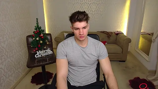 MaxKaiden online show from December 2025 05:58:02 AM