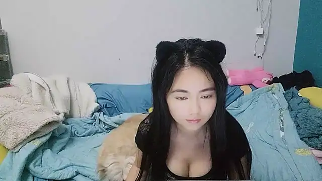 Snapshot of Lucy-xixi chatting on March 2025 01:35:02 PM Lucy-xixi online show from March 2025 01:35:02 PM