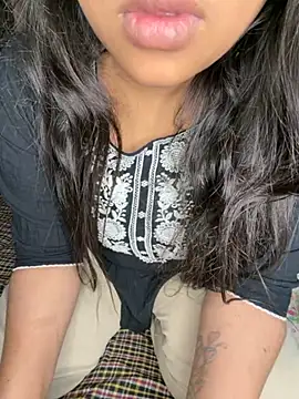 Sassy-soumu online show from November 2025 07:47:02 PM