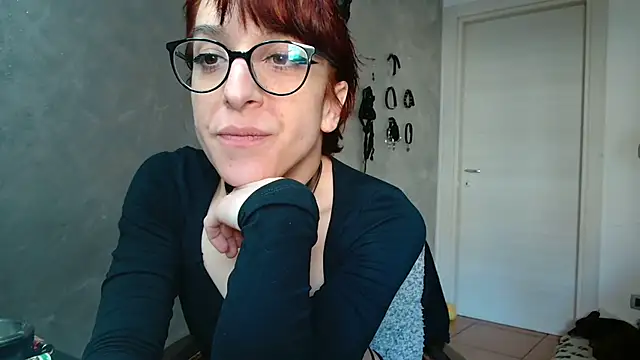 Snapshot of MirianaB chatting on March 2025 07:48:01 AM MirianaB online show from March 2025 07:48:01 AM