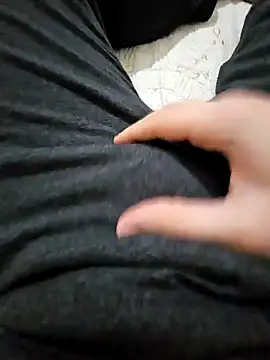 Snapshot of skiciyunis chatting on January 2026 07:50:02 PM skiciyunis online show from January 2026 07:50:02 PM