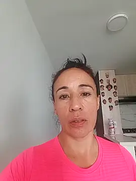 Coeur de luxure online show from March 2026 02:34:01 PM