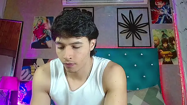 Snapshot of LiamAndrewzz chatting on July 2026 05:34:01 AM LiamAndrewzz online show from July 2026 05:34:01 AM