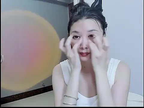 A dabo online show from October 2025 05:22:01 PM