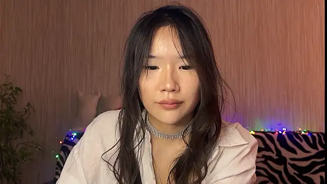 Snapshot of Asian_Vi chatting on March 2025 08:07:01 AM Asian Vi online show from March 2025 08:07:01 AM